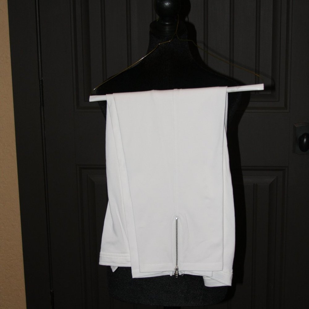 Erin London-2 piece capri/vest casual wear